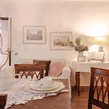 Apartman La Finestra Sul Tramonto Dimora Storica *